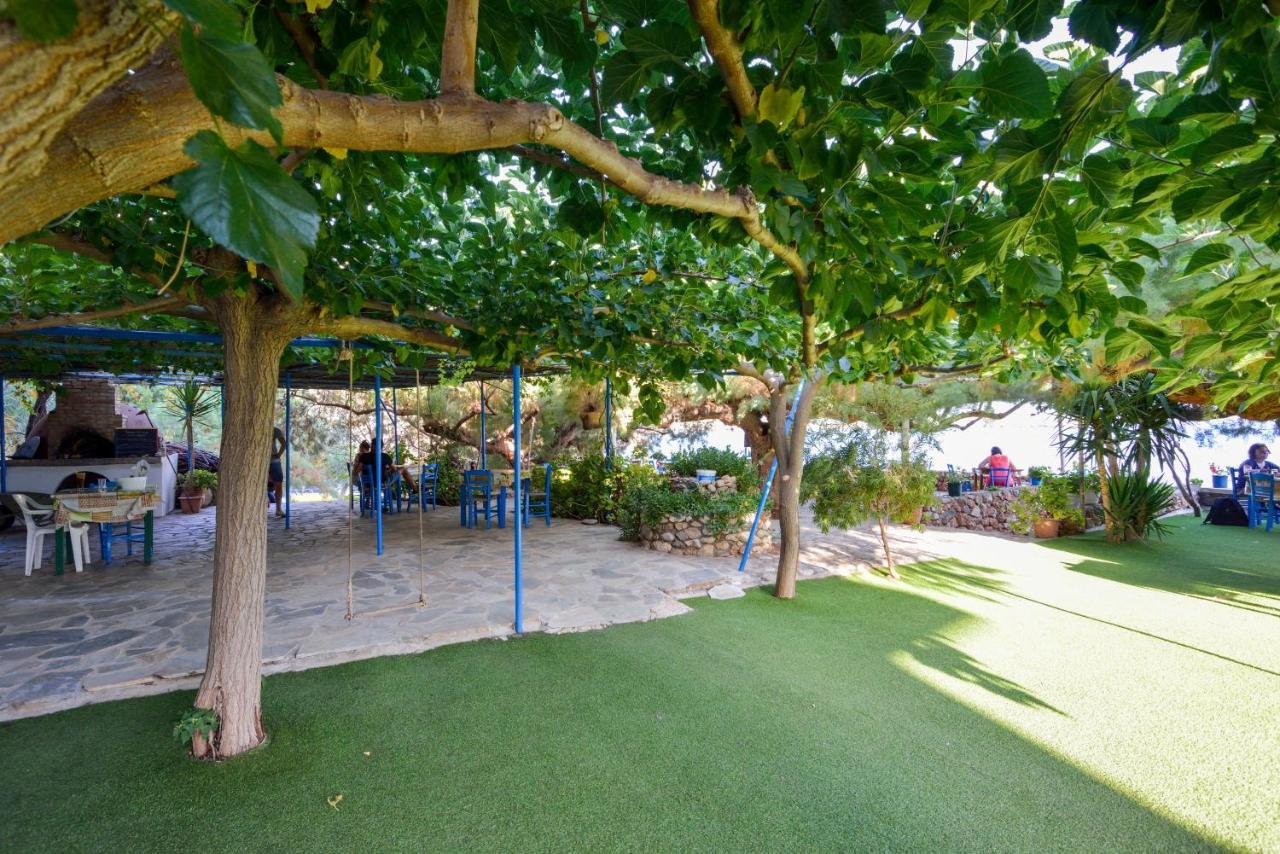Taverna Akrogiali Лутро Екстериор снимка